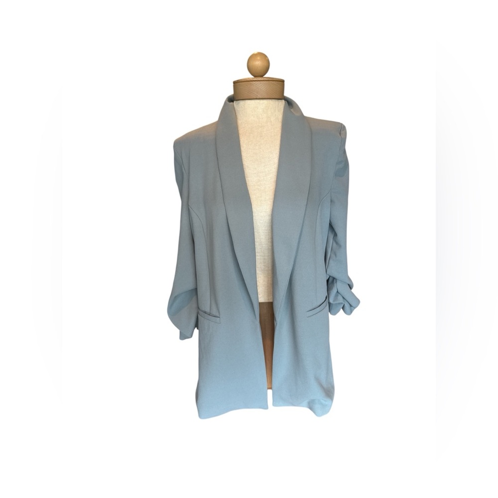 Fashion Nova Women's Light Blue Blazer size Medium